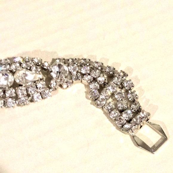 💍 Vintage Clear Crystal Rhinestone Wide Statement Bling Bracelet - Picture 5 of 7